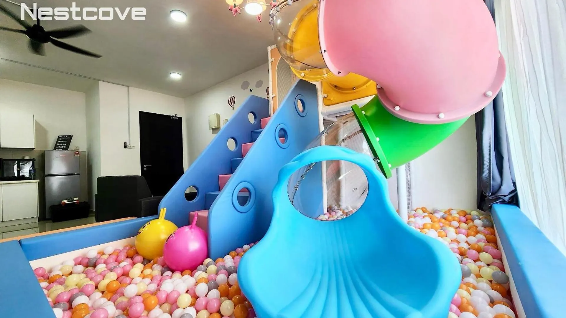 Malacca Novo 8 Funstay Kids Playground By Nestcove 0*,